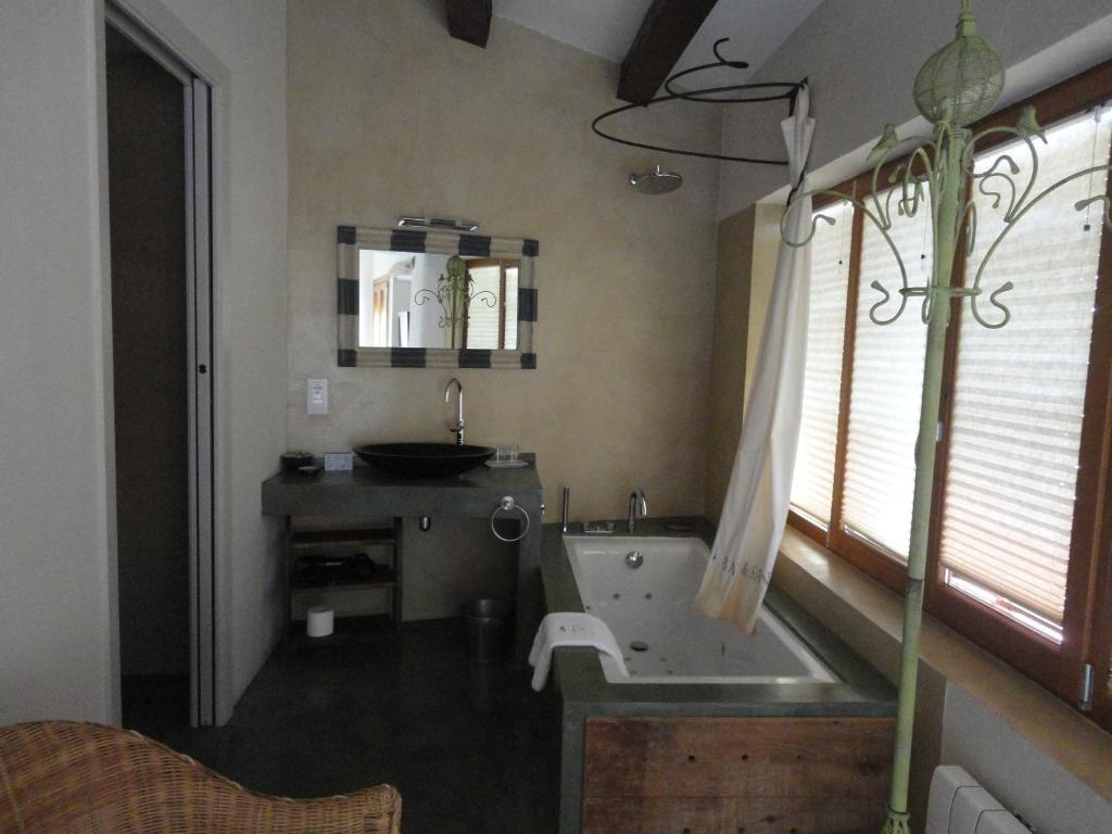 Hotel Rural Cal Torner Adults Only Guiamets Chambre photo