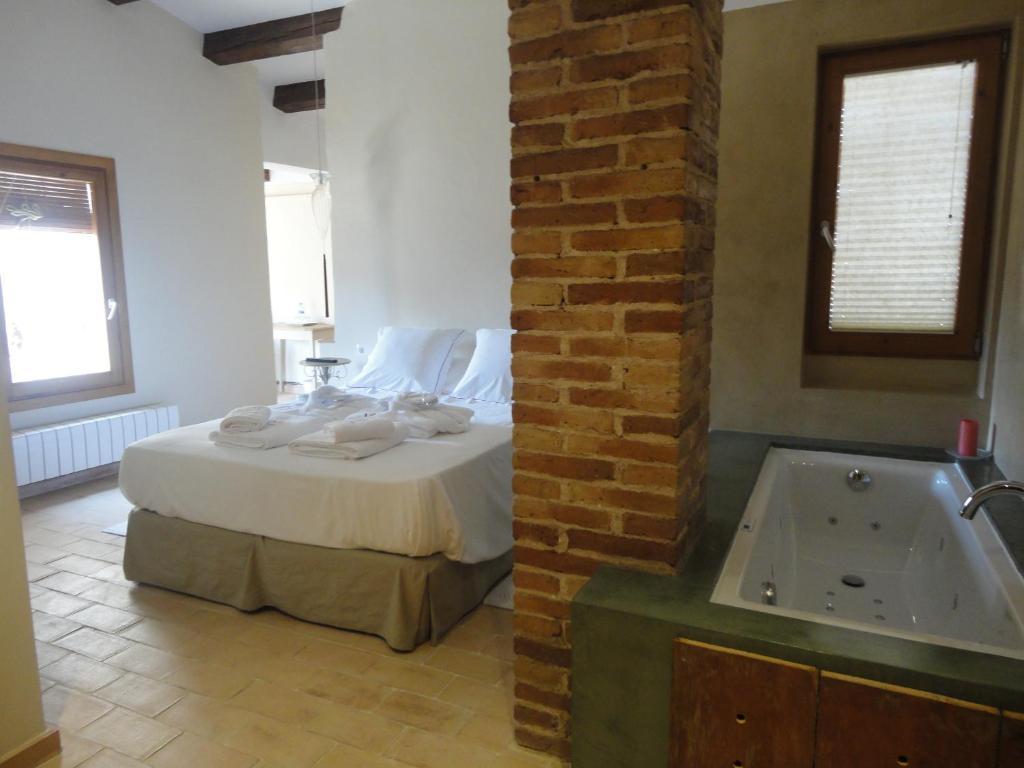 Hotel Rural Cal Torner Adults Only Guiamets Chambre photo